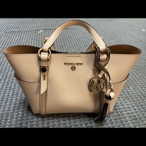 Women’s Handbag